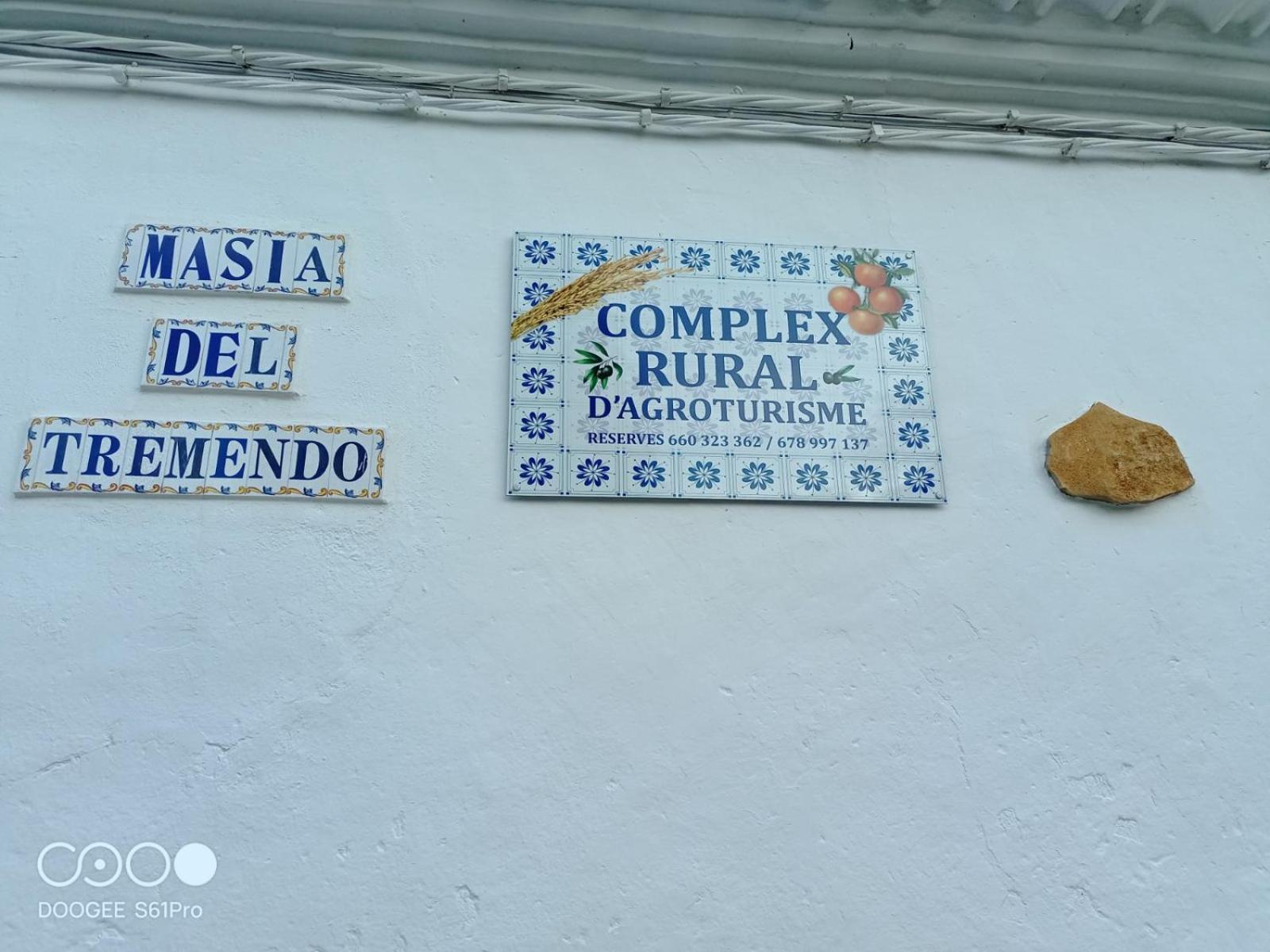 Casa Rural Complex Masia Del Tremendo Y Agroturismo Camarles エクステリア 写真